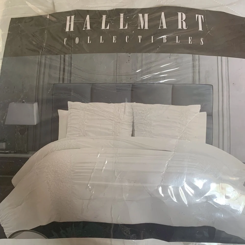 Riverbrook Home Allison Midweight 5 Piece Comforter Set Queen Size White
